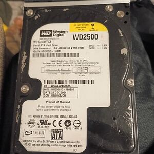 Western Digital WD Caviar SE WD2500JD-19HBB0 Internal Hard Drive